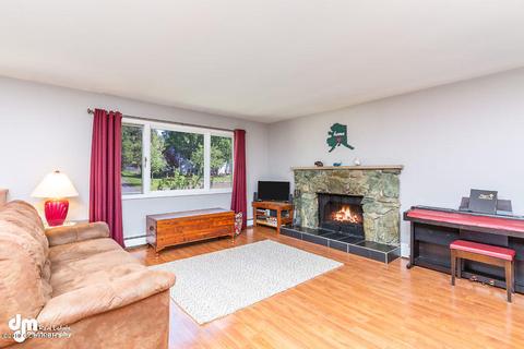 18226 Tonsina Ct, Eagle River, AK 99577 photo 4