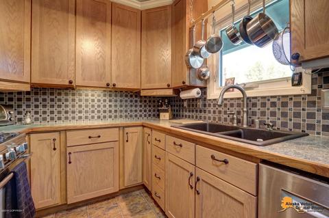 6309 E 35th Ave, Anchorage, AK 99504 photo 17