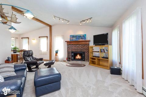 21665 Sheltering Spruce Loop, Chugiak, AK 99567 photo 2