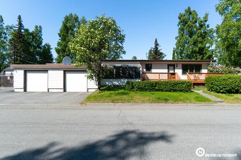 1345 E 27th Ave, Anchorage, AK 99508 photo 2