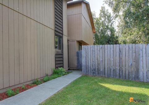 1808 Bellevue Loop, Anchorage, AK 99515 photo 2
