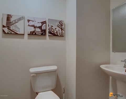 1720 E 27th Ave, Anchorage, AK 99508 photo 27