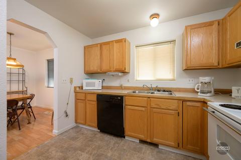 8614 Cross Pointe Loop, Anchorage, AK 99504 photo 6