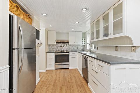 2000 Colony Loop, Anchorage, AK 99507 photo 8