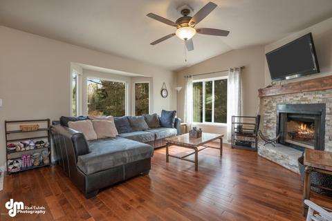 9536 Kigul Cir, Eagle River, AK 99577 photo 4