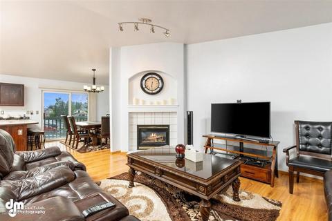 6402 Spruce St, Anchorage, AK 99507 photo 7