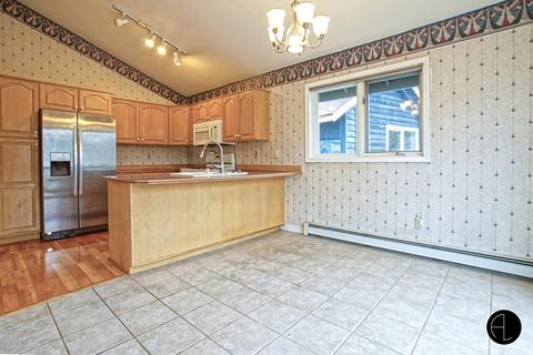 8816 Brookridge Dr, Anchorage, AK 99504 photo 3