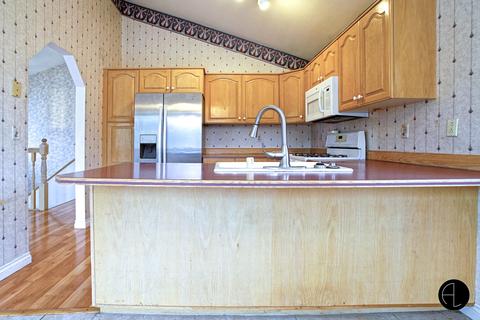 8816 Brookridge Dr, Anchorage, AK 99504 photo 4