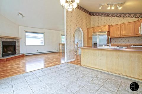 8816 Brookridge Dr, Anchorage, AK 99504 photo 2
