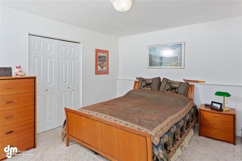 10827 Goodpaster Cir, Eagle River, AK 99577 photo 17