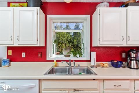 10827 Goodpaster Cir, Eagle River, AK 99577 photo 9