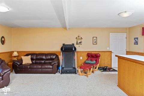 10827 Goodpaster Cir, Eagle River, AK 99577 photo 18