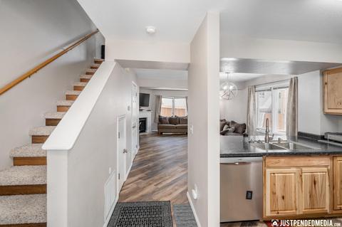 481 Dailey Ave # B5, Anchorage, AK 99515 photo 1