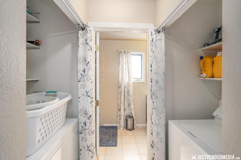 481 Dailey Ave # B5, Anchorage, AK 99515 photo 18