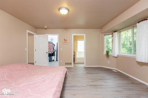 8461 Berry Patch Dr, Anchorage, AK 99502 photo 27