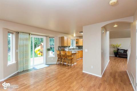 8461 Berry Patch Dr, Anchorage, AK 99502 photo 11