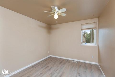 8461 Berry Patch Dr, Anchorage, AK 99502 photo 16
