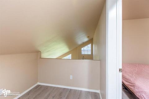 8461 Berry Patch Dr, Anchorage, AK 99502 photo 25