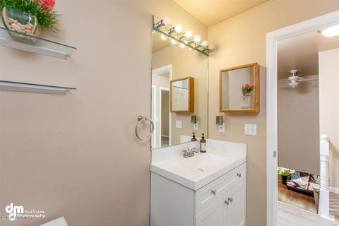 8461 Berry Patch Dr, Anchorage, AK 99502 photo 39