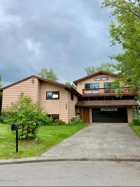 1027 Bench Ct, Anchorage, AK 99504 photo 2