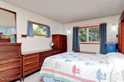 732 Sunset Dr, Anchorage, AK 99501 photo 10
