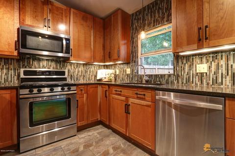 9623 Krishka Cir, Eagle River, AK 99577 photo 11