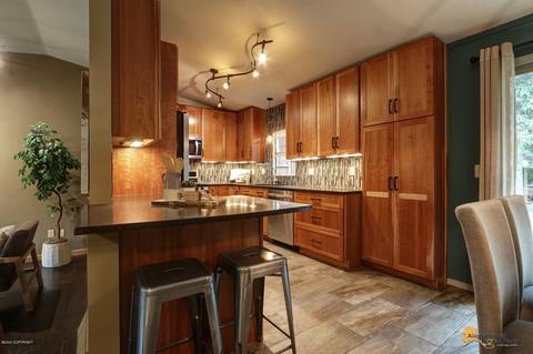 9623 Krishka Cir, Eagle River, AK 99577 photo 8