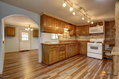 6440 E 9th Ave, Anchorage, AK 99504 photo 9