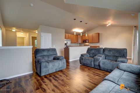 8056 Marsha Loop # 20, Anchorage, AK 99507 photo 5