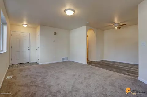 530 Bitterroot Cir, Anchorage, AK 99504 photo 9