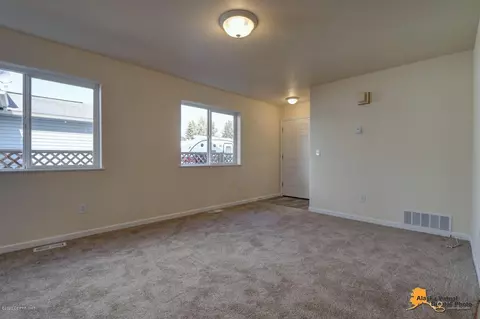 530 Bitterroot Cir, Anchorage, AK 99504 photo 11