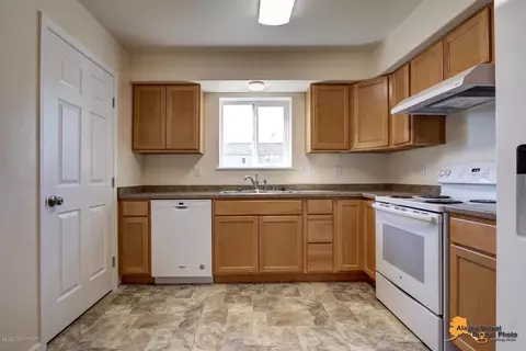 530 Bitterroot Cir, Anchorage, AK 99504 photo 44