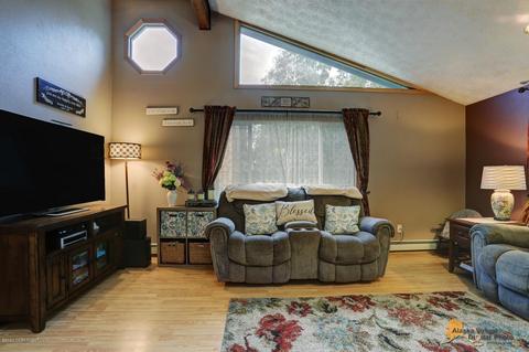 18530 Neumann Cir, Eagle River, AK 99577 photo 13