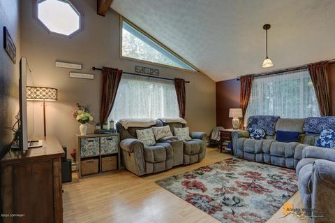 18530 Neumann Cir, Eagle River, AK 99577 photo 8