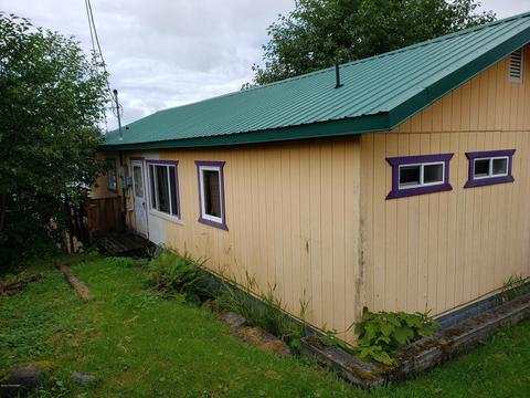 927 A Case Ave, Wrangell, AK 99929 photo 4