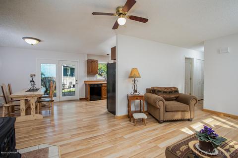 10233 Ledoux Ln, Eagle River, AK 99577 photo 2