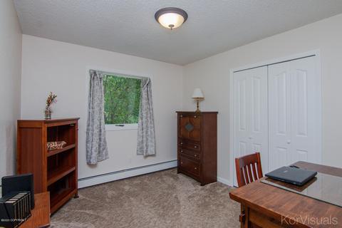 10233 Ledoux Ln, Eagle River, AK 99577 photo 11