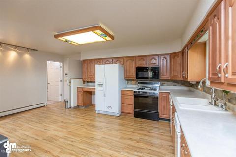 3320 E 72nd Ave, Anchorage, AK 99507 photo 6