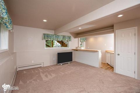 3320 E 72nd Ave, Anchorage, AK 99507 photo 10