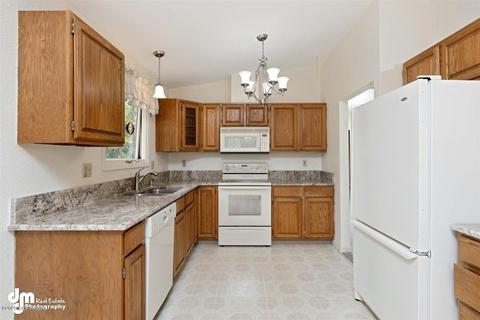 9715 Sinina Cir, Eagle River, AK 99577 photo 6