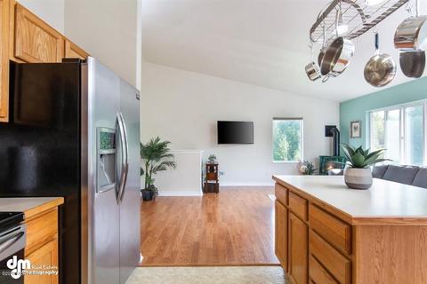 9767 Morningside Loop # 8, Anchorage, AK 99515 photo 12