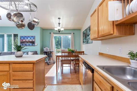 9767 Morningside Loop # 8, Anchorage, AK 99515 photo 11