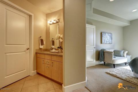 1001 E St # 3, Anchorage, AK 99501 photo 21