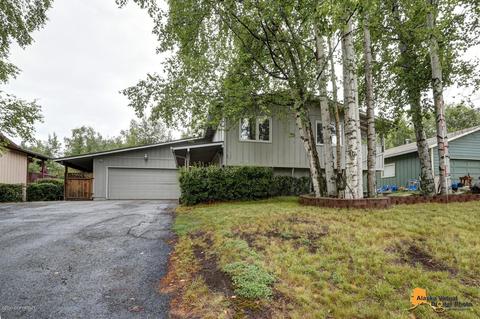 8431 E 12th Ct, Anchorage, AK 99504 photo 2
