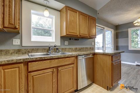 8431 E 12th Ct, Anchorage, AK 99504 photo 12
