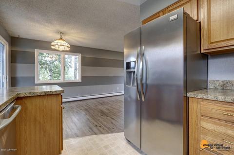 8431 E 12th Ct, Anchorage, AK 99504 photo 11