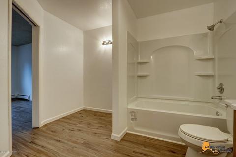 8431 E 12th Ct, Anchorage, AK 99504 photo 18