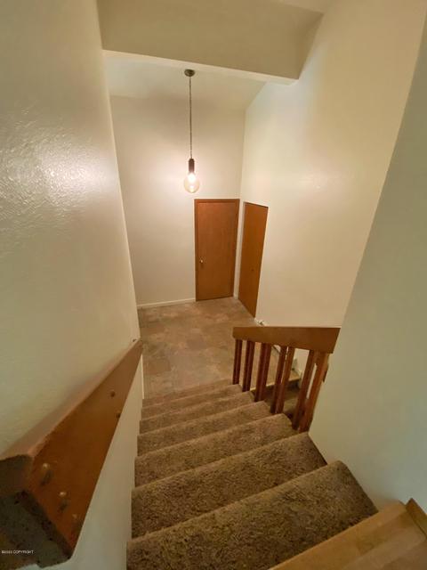 22043 Cloverleaf Rd, Chugiak, AK 99567 photo 6