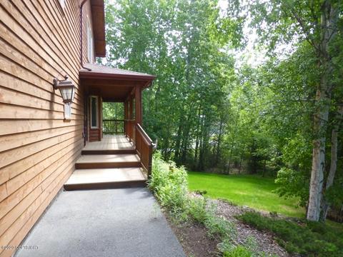 10383 Eagle River Ln, Eagle River, AK 99577 photo 4