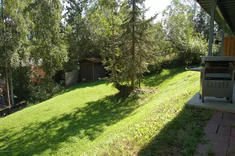 5530 E 38th Ct, Anchorage, AK 99504 photo 9